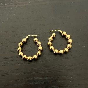 Mejuri Metallic Sphere Hoops